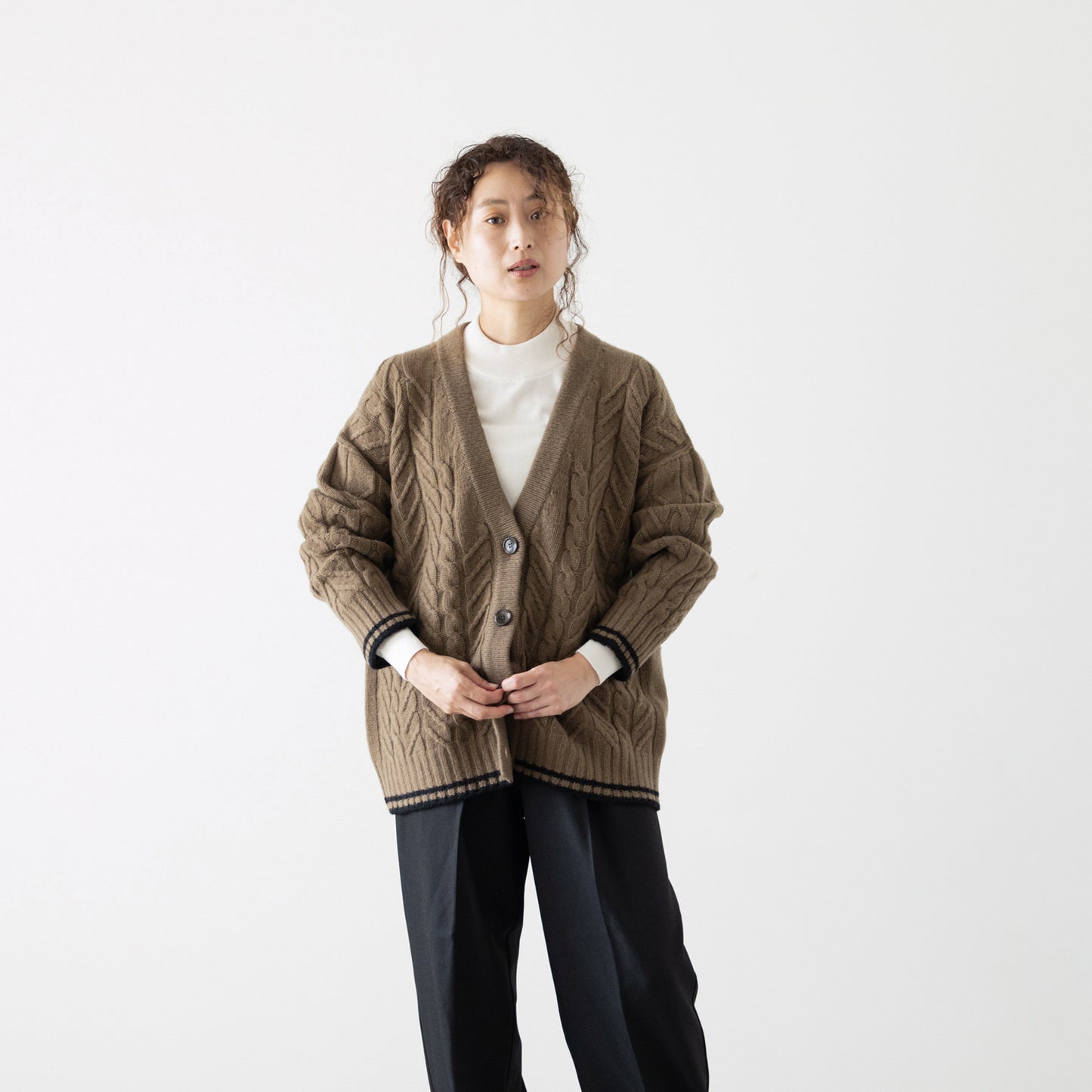 Khaki/モデル:159㎝