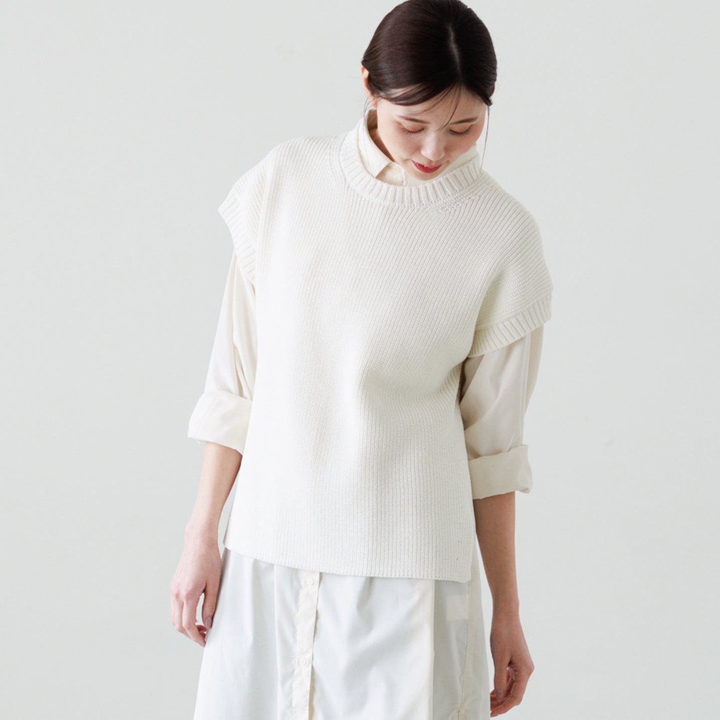Off White/モデル:167cm