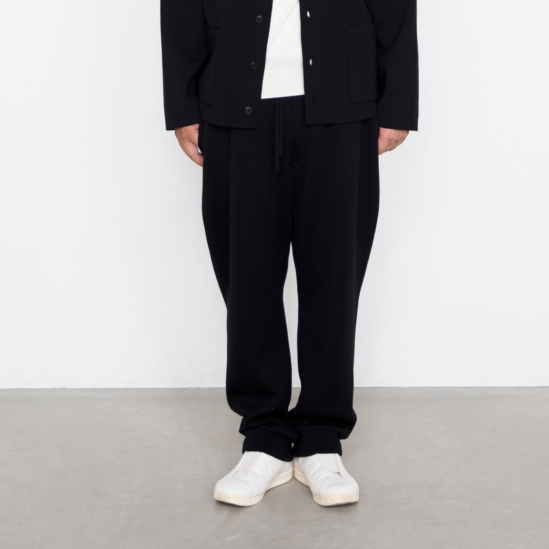 Black/モデル:176cm/着用サイズ:3