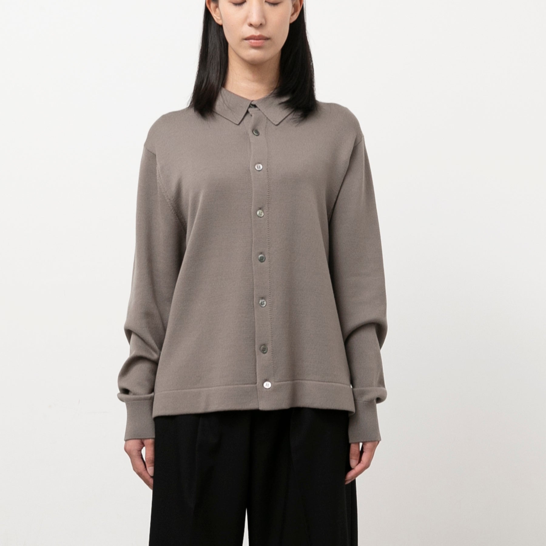 Medium Gray/着用サイズ:2