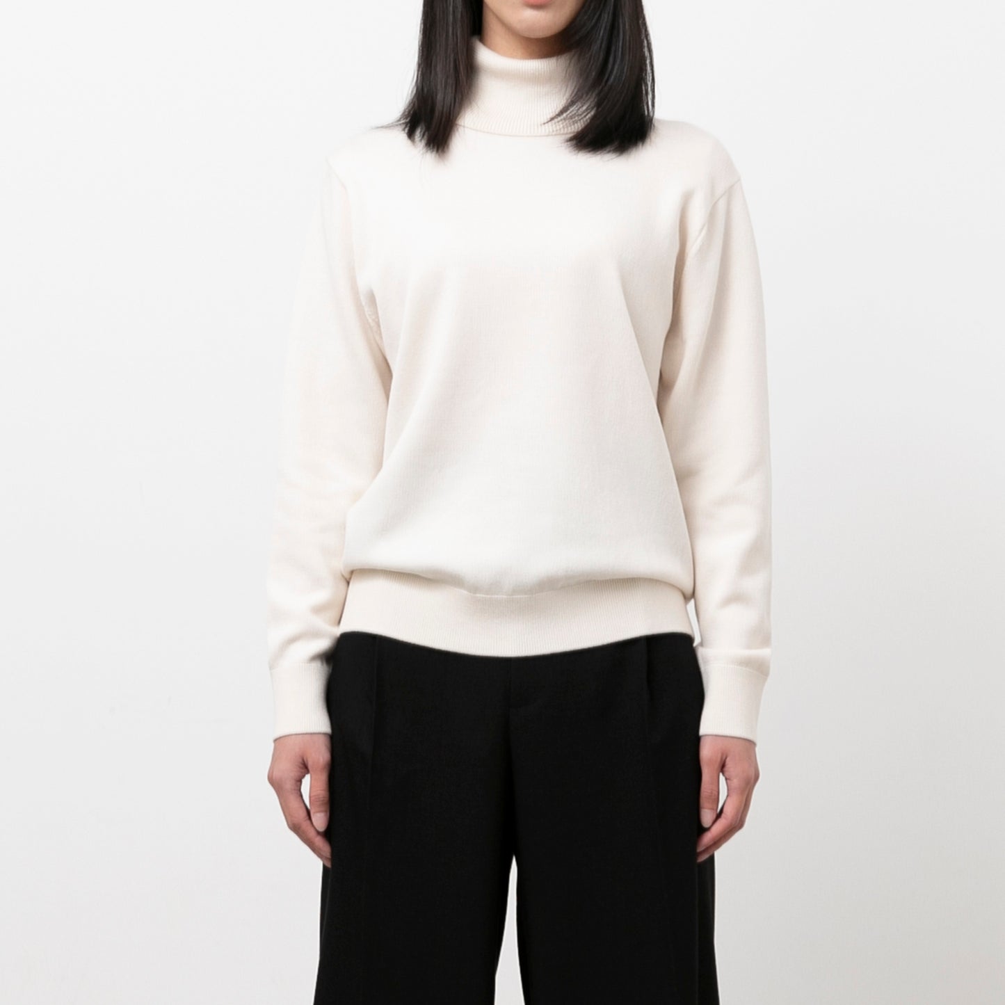 Off White/モデル:169cm/着用サイズ:2