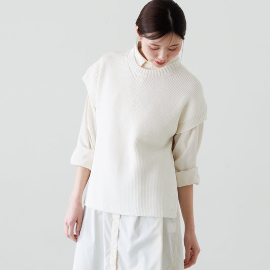 Off White/モデル:167cm